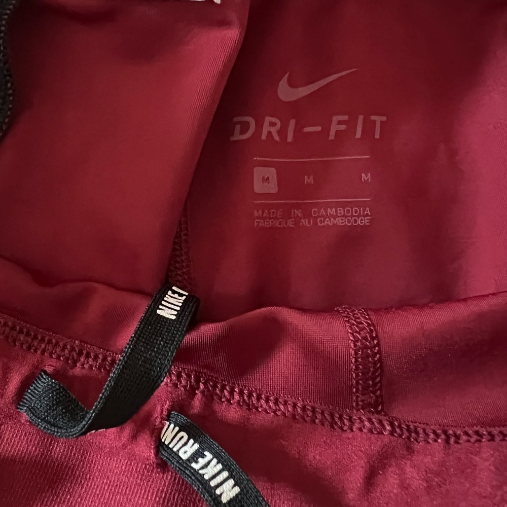 Nike Dri-FIT Red Leggings - Picture 3 of 4